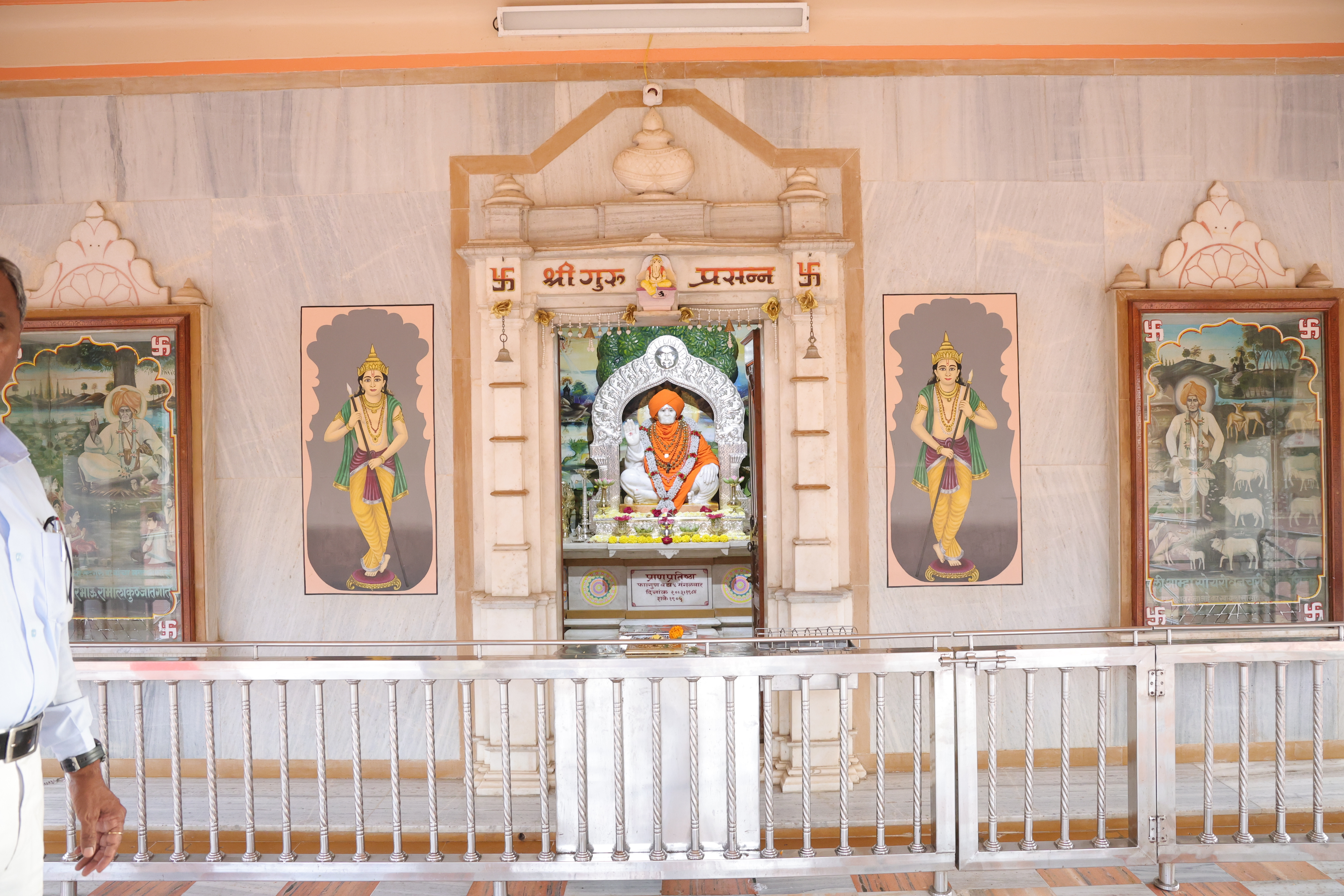 समाधी मंदिर फोटो 7